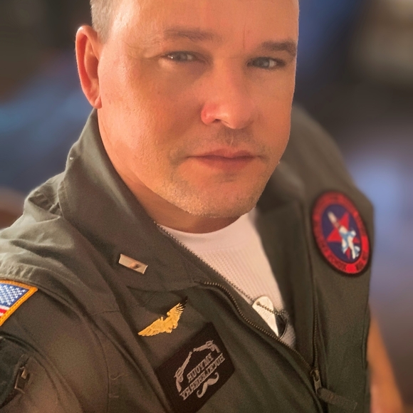 Meet your Posher, Cole - Picture 5 of 10